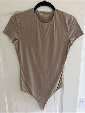 Abercrombie & Fitch Taupe Short-Sleeve Stretch Bodysuit
